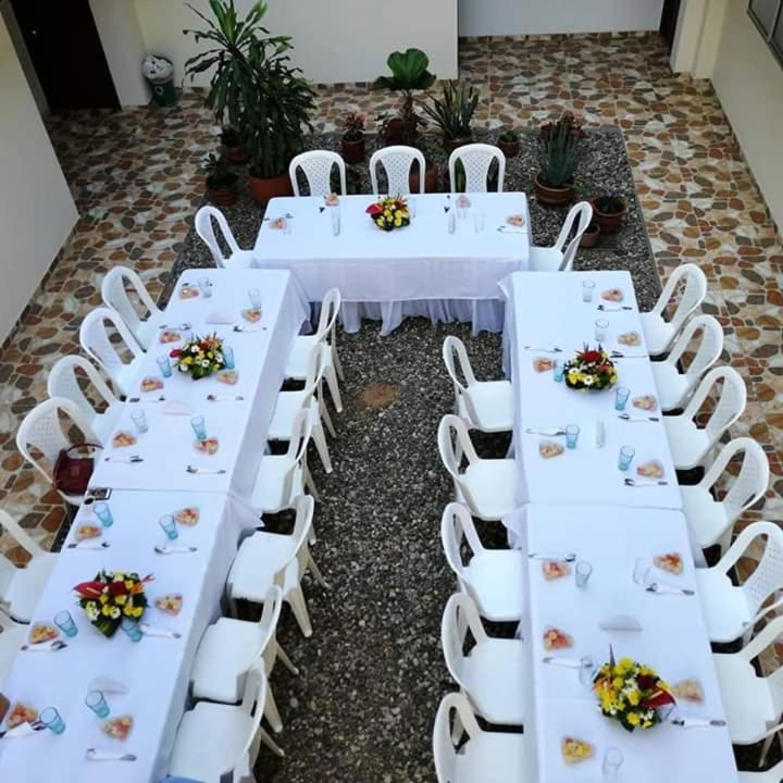 Hotel Prado Country Агуачика Екстериор снимка